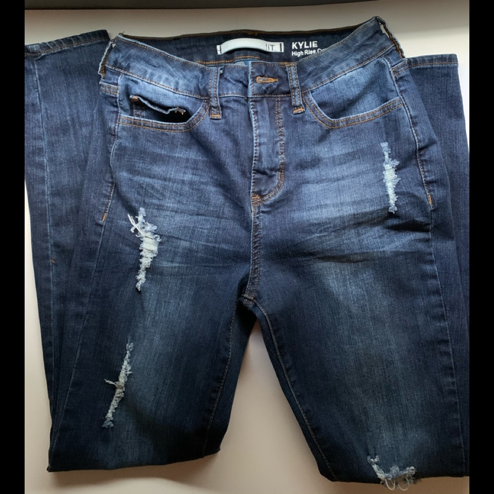 Kylie Jenner High Rise Curvy Skinny Jean